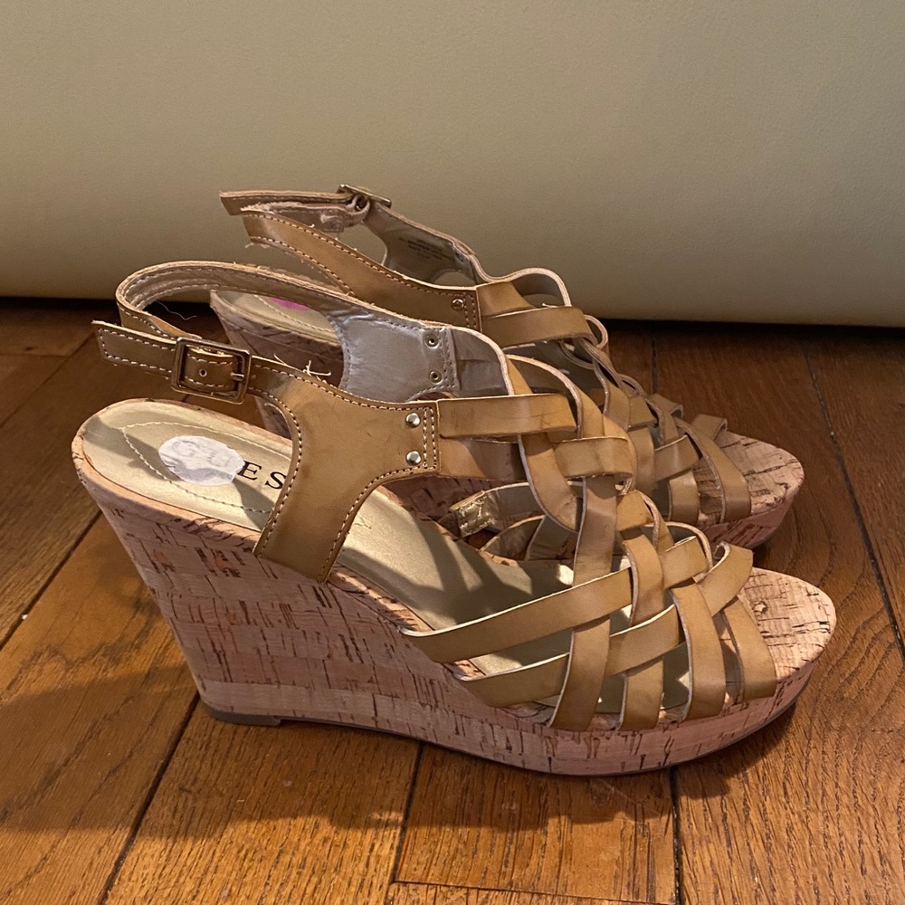 CORK SANDALS BY GUESS
